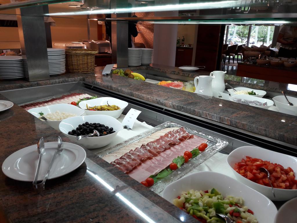 Terme Zreče – Hotel Atrij Buitenkant foto